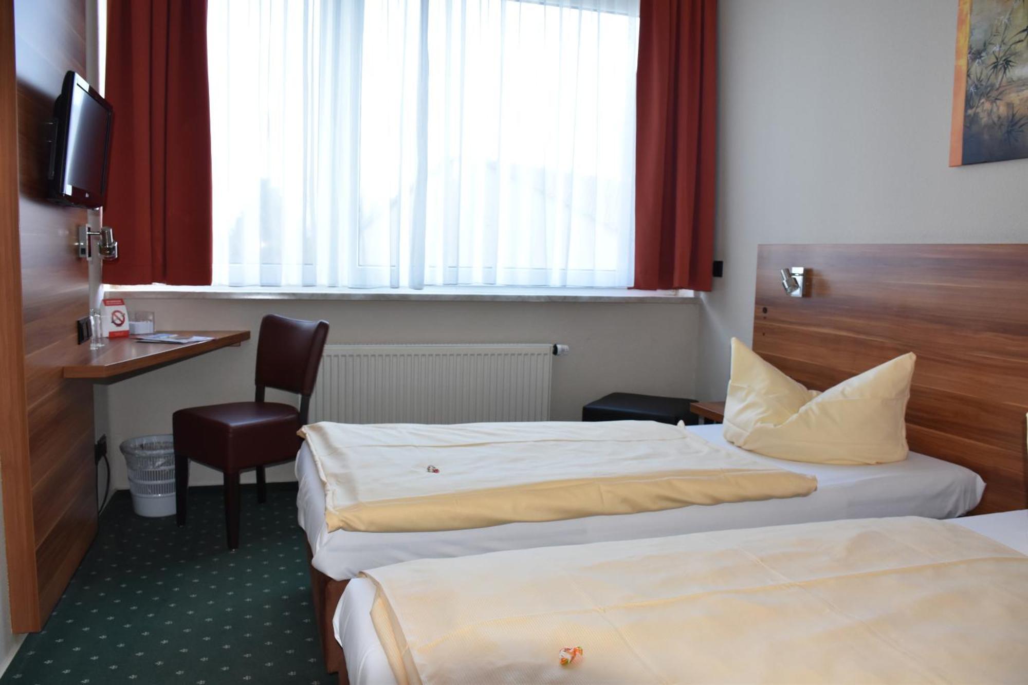 Hotel Westfalia Halle  Δωμάτιο φωτογραφία